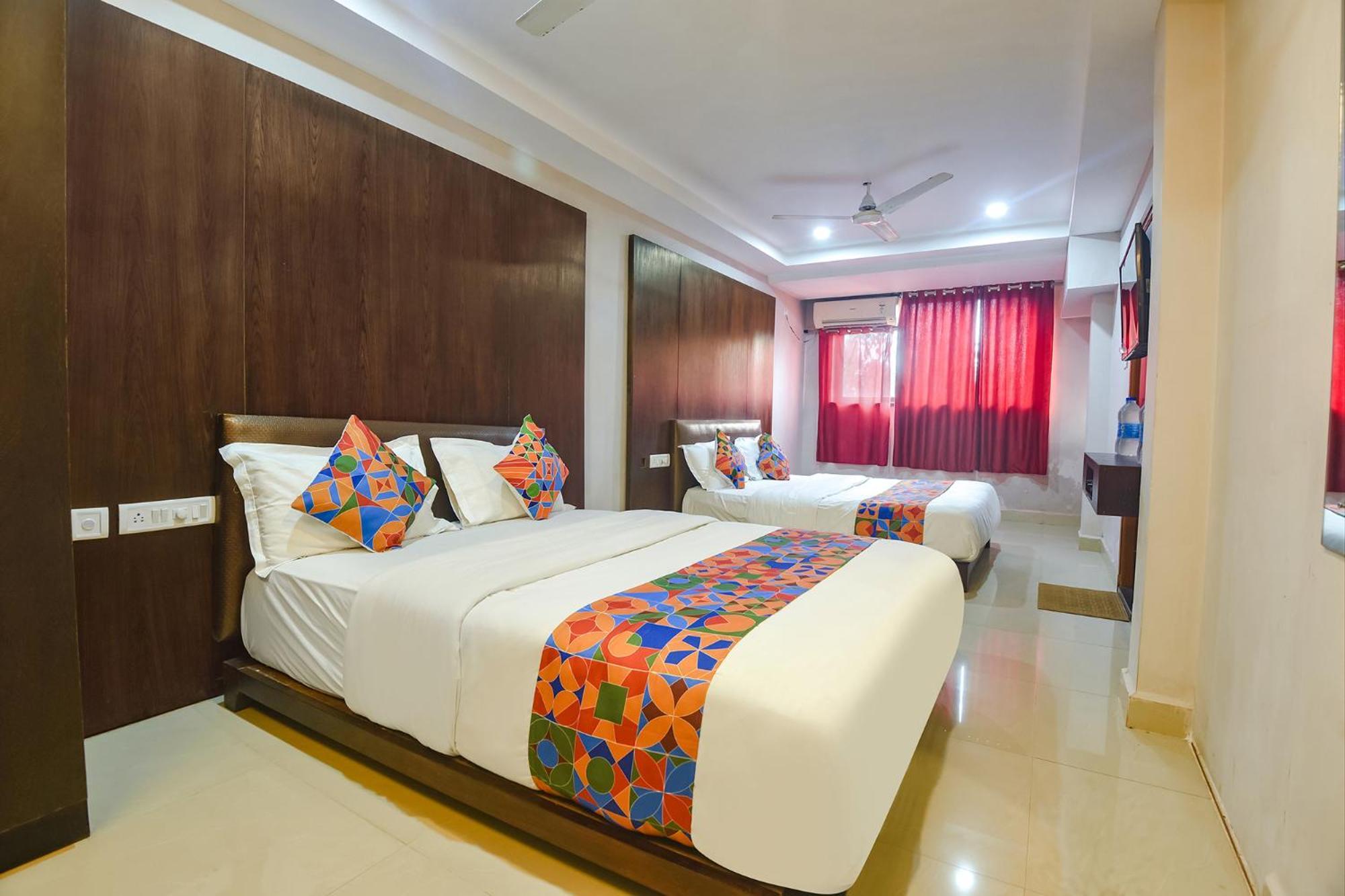 Fabexpress Raj Imperial By Rivasa Inn