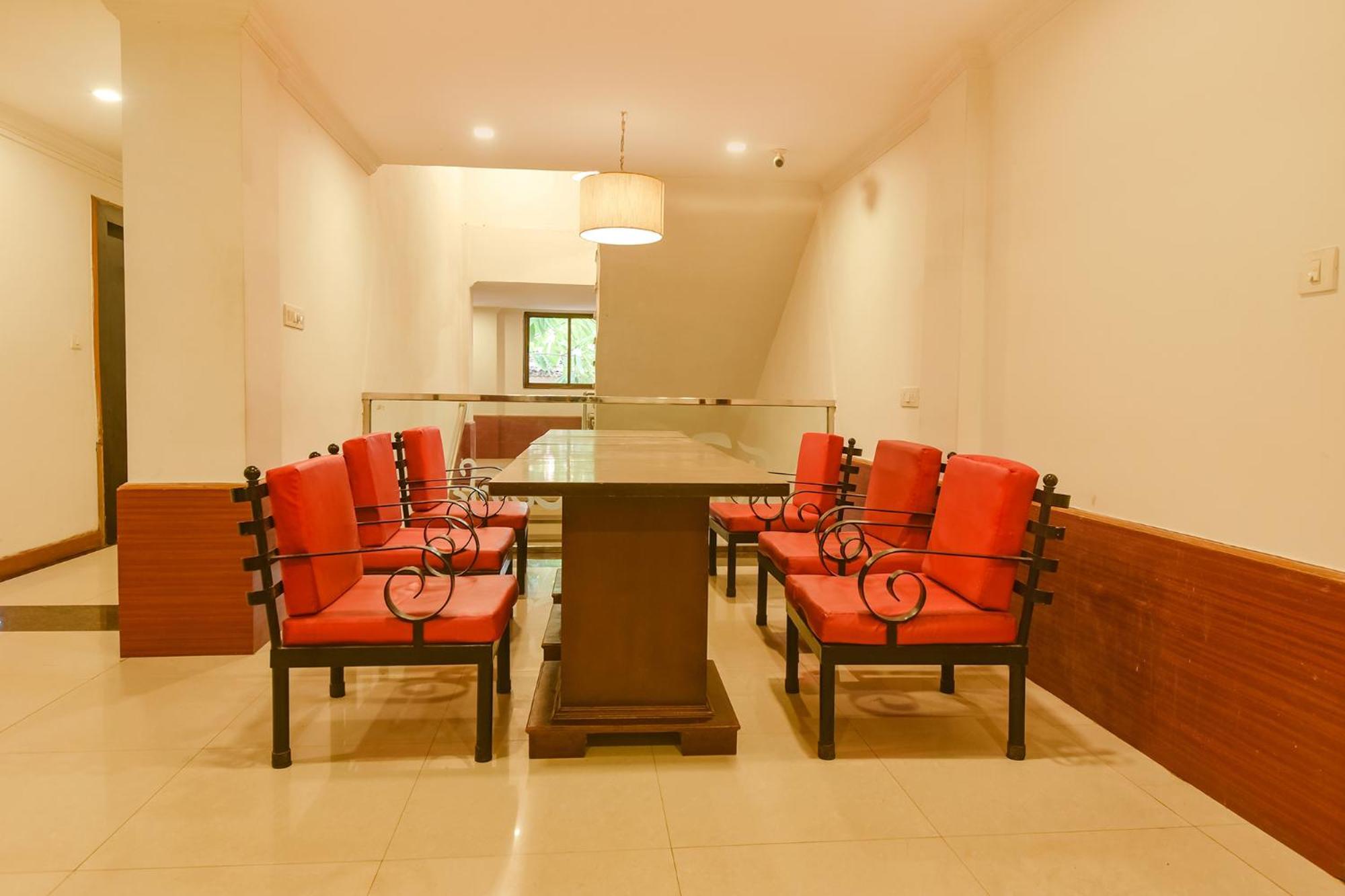 Fabexpress Raj Imperial By Rivasa Inn 2*