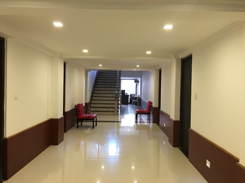 Fabexpress Raj Imperial By Rivasa Inn